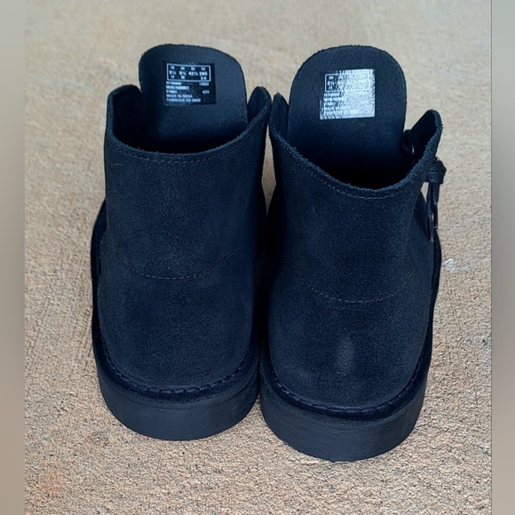 CLARKS COLLECTION SHEPTON Men's Black Chukka Boots, 9.5W WIDE, SUEDE LEATHER - Picture 7 of 9